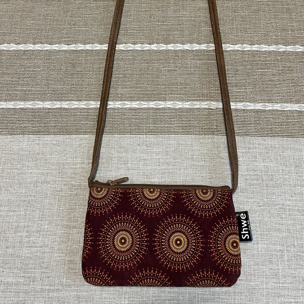 Shwe small bag with Maroon and Yellow print